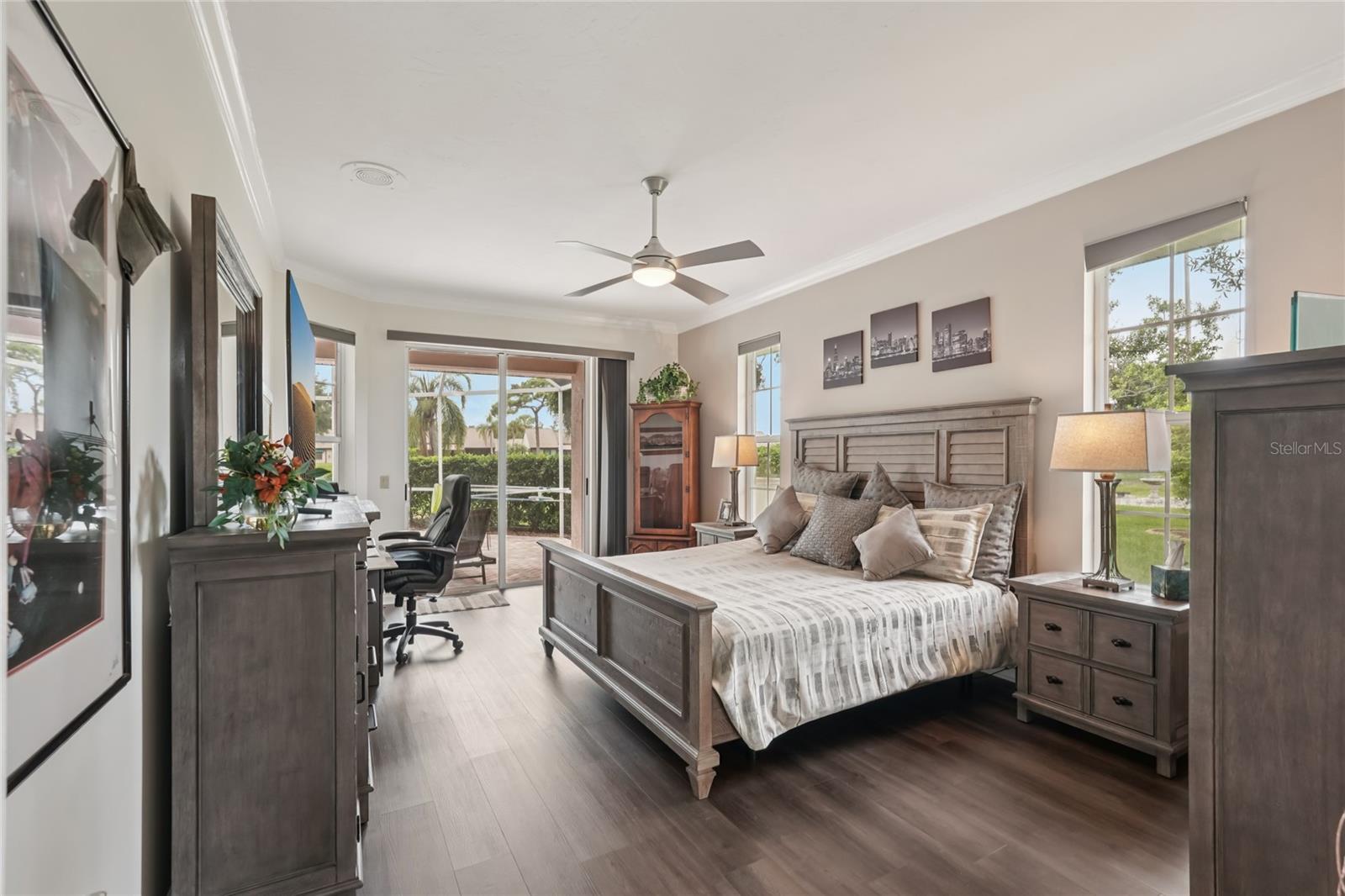 Image 16 of 50 For 6174 Misty Oaks Drive