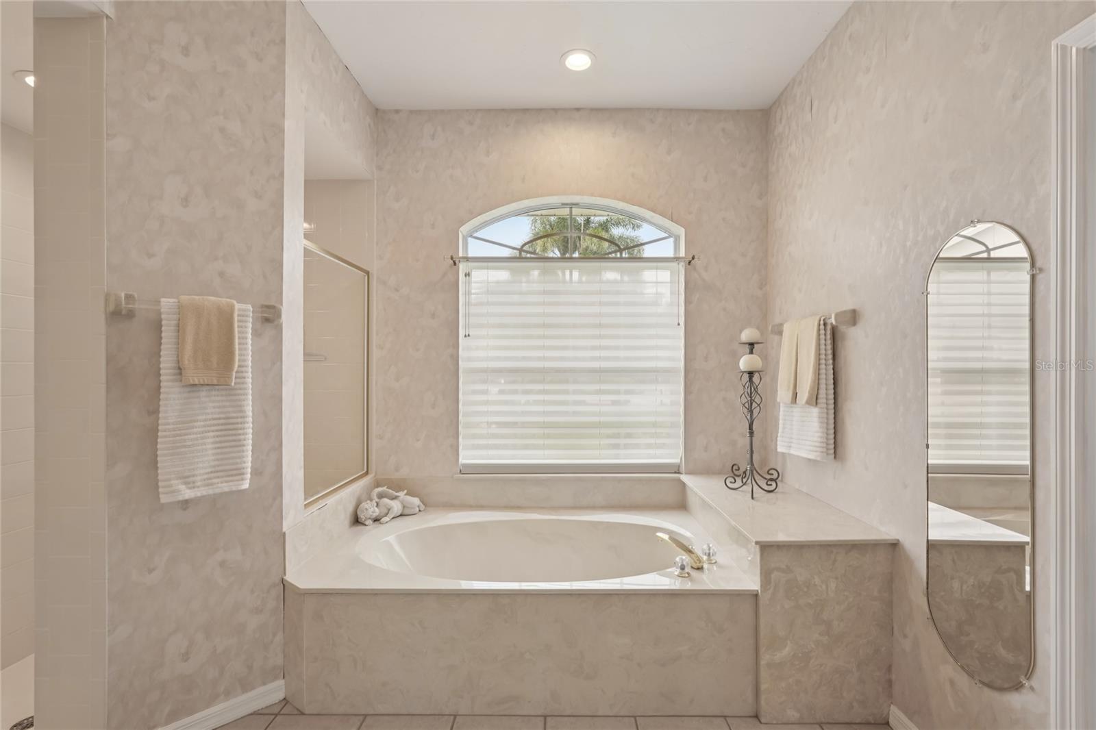 Image 22 of 50 For 6174 Misty Oaks Drive