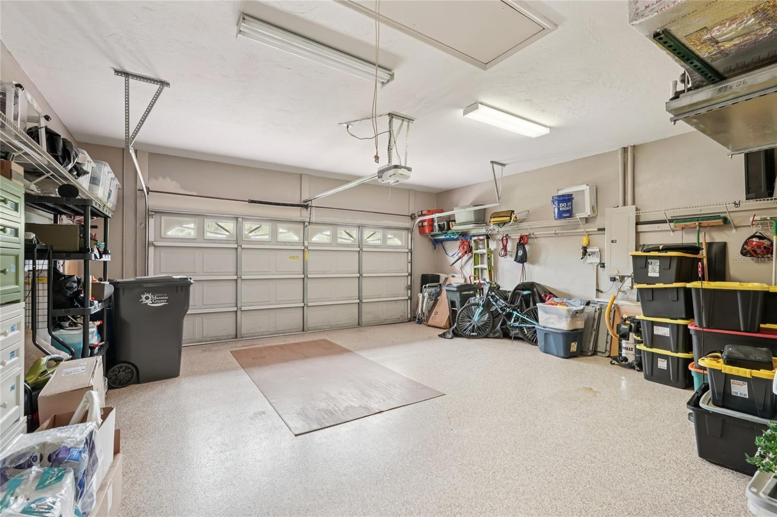 Image 32 of 50 For 6174 Misty Oaks Drive