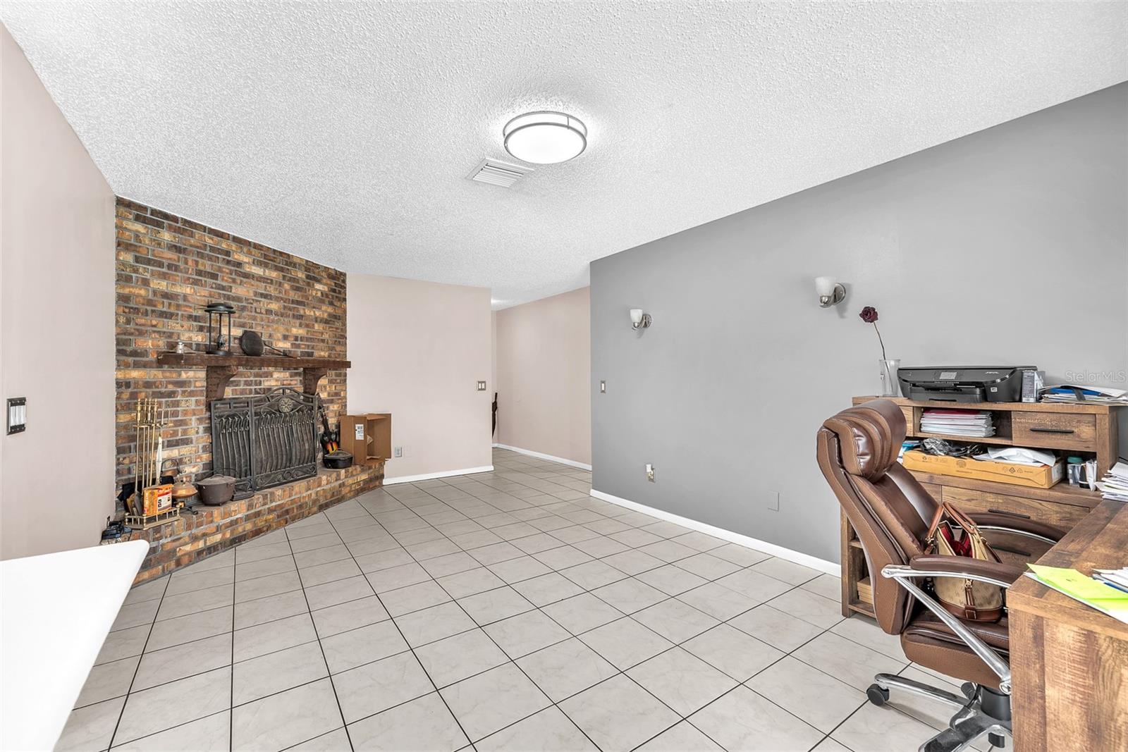 Image 13 of 31 For 620 Rollingwood Lane