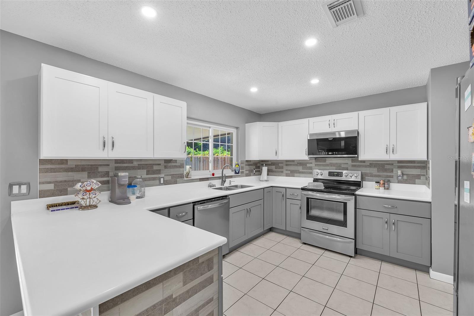 Image 15 of 31 For 620 Rollingwood Lane