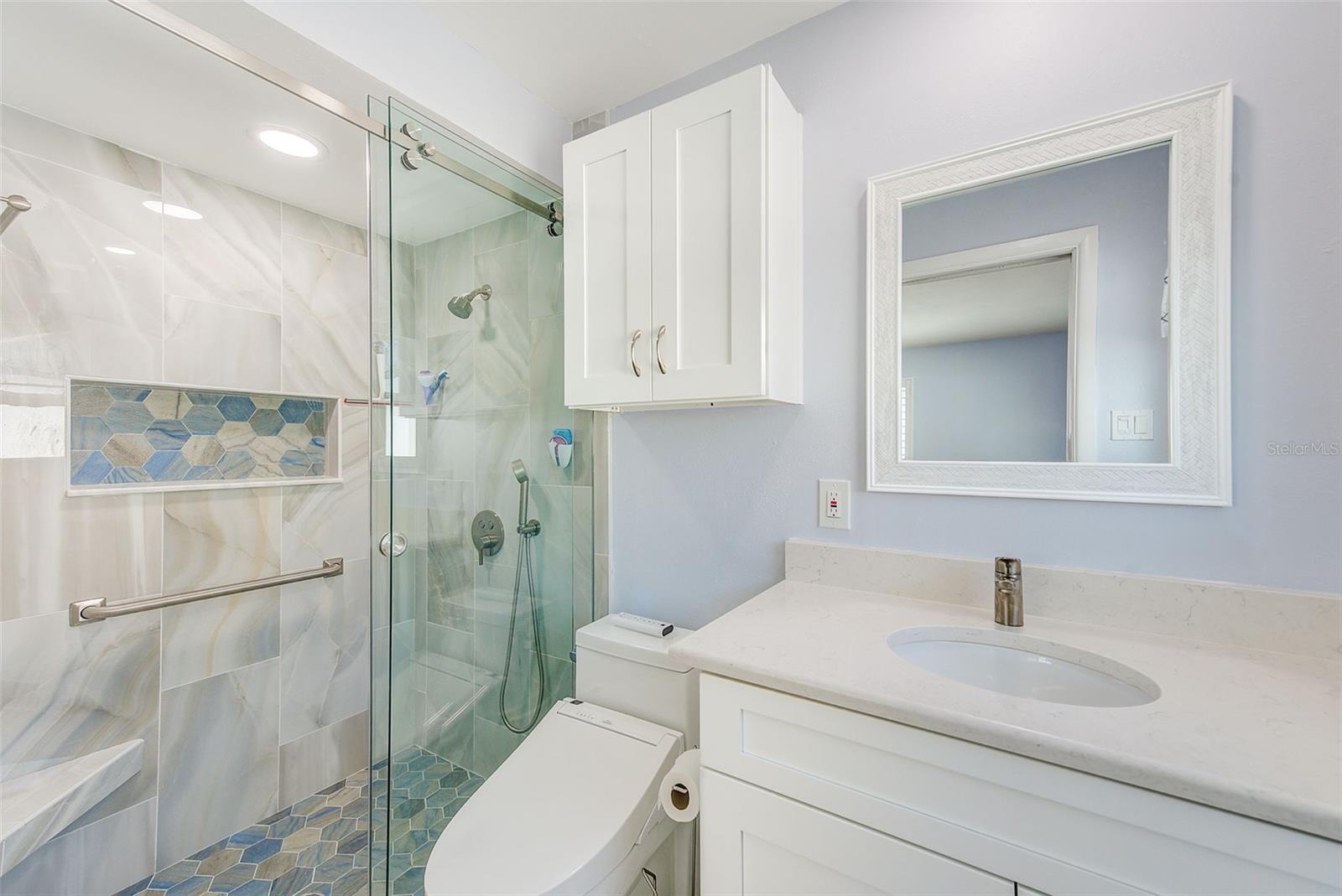 Image 19 of 32 For 1829 Chateau Drive E