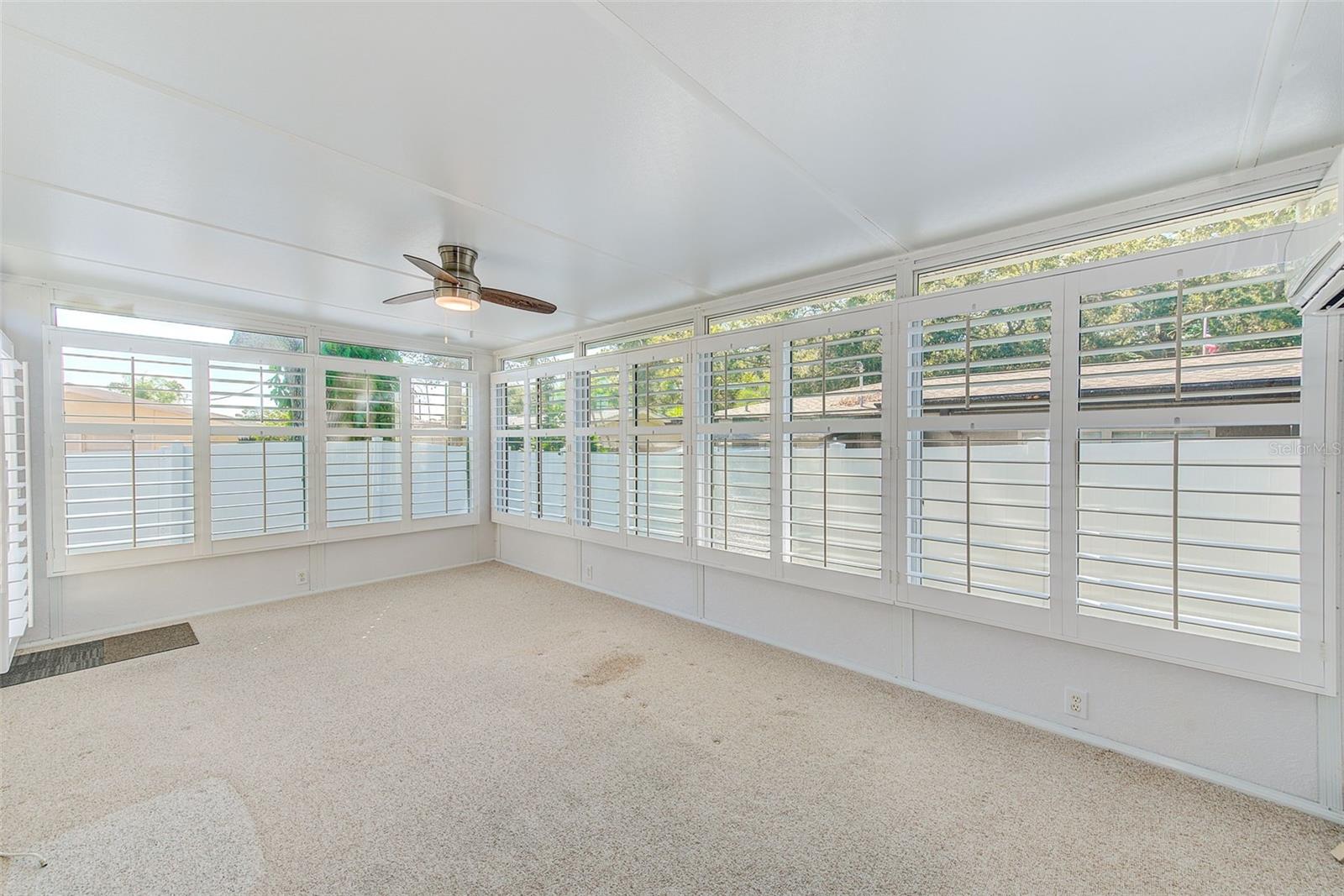 Image 26 of 32 For 1829 Chateau Drive E