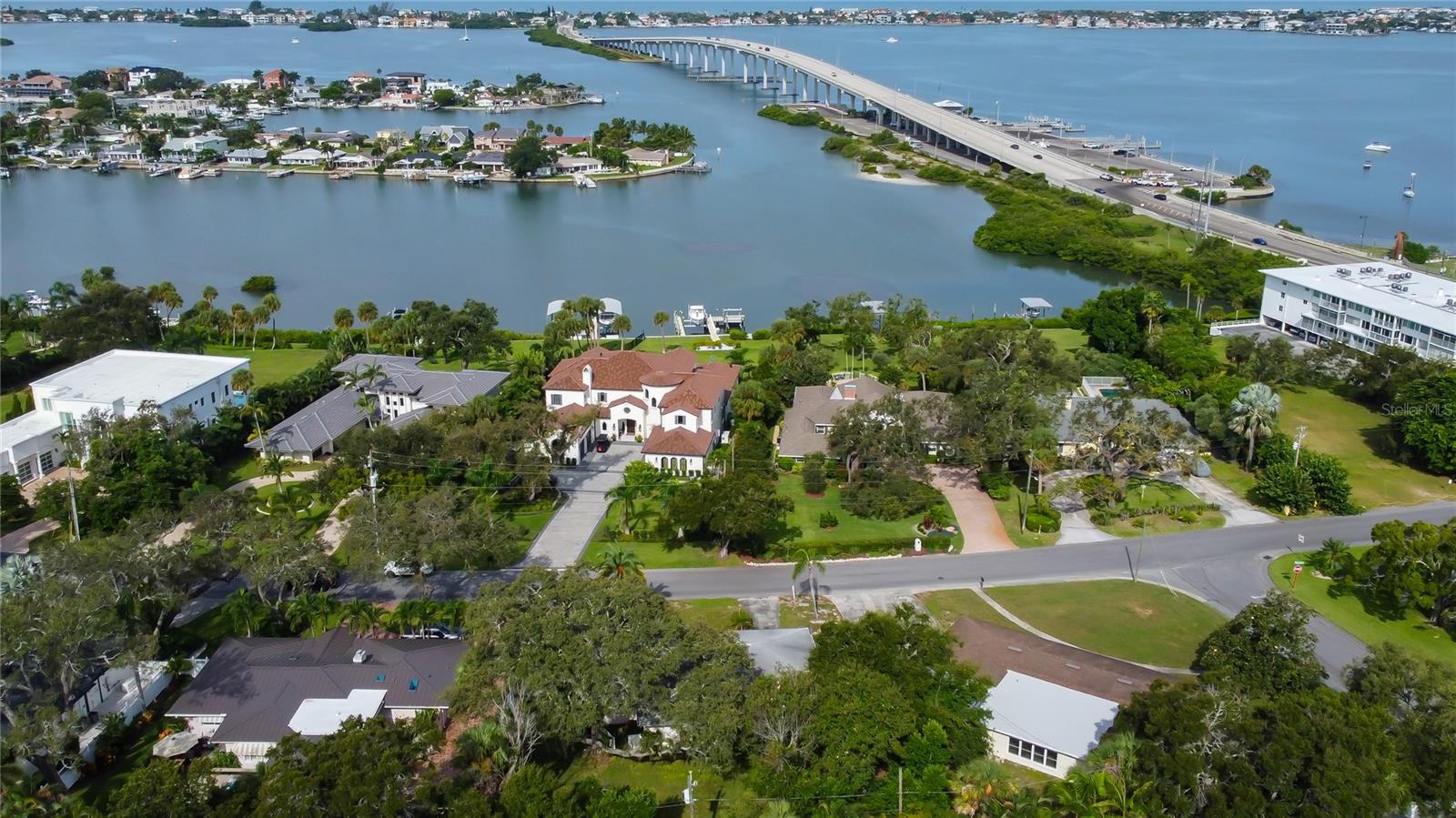 Image 3 of 41 For 105 Harbor View Lane