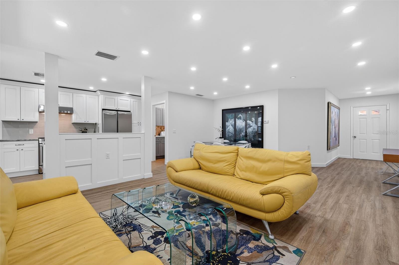 Listing photo id 21 for 4916 Troon Lane