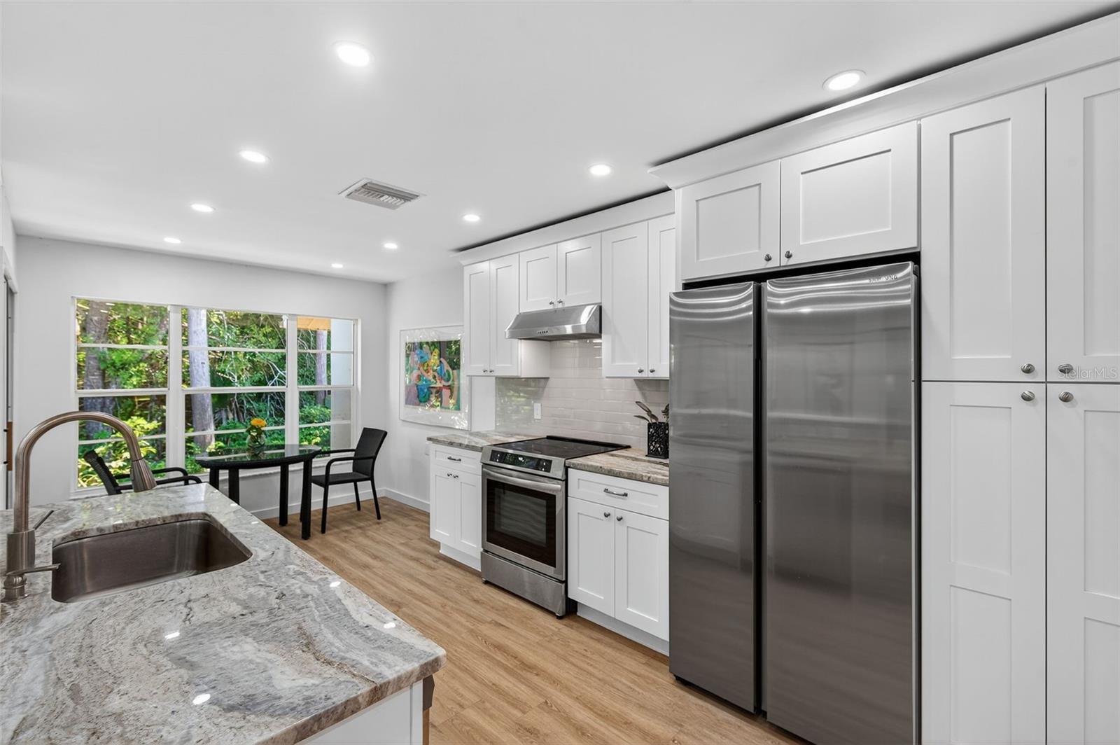 Listing photo id 22 for 4916 Troon Lane