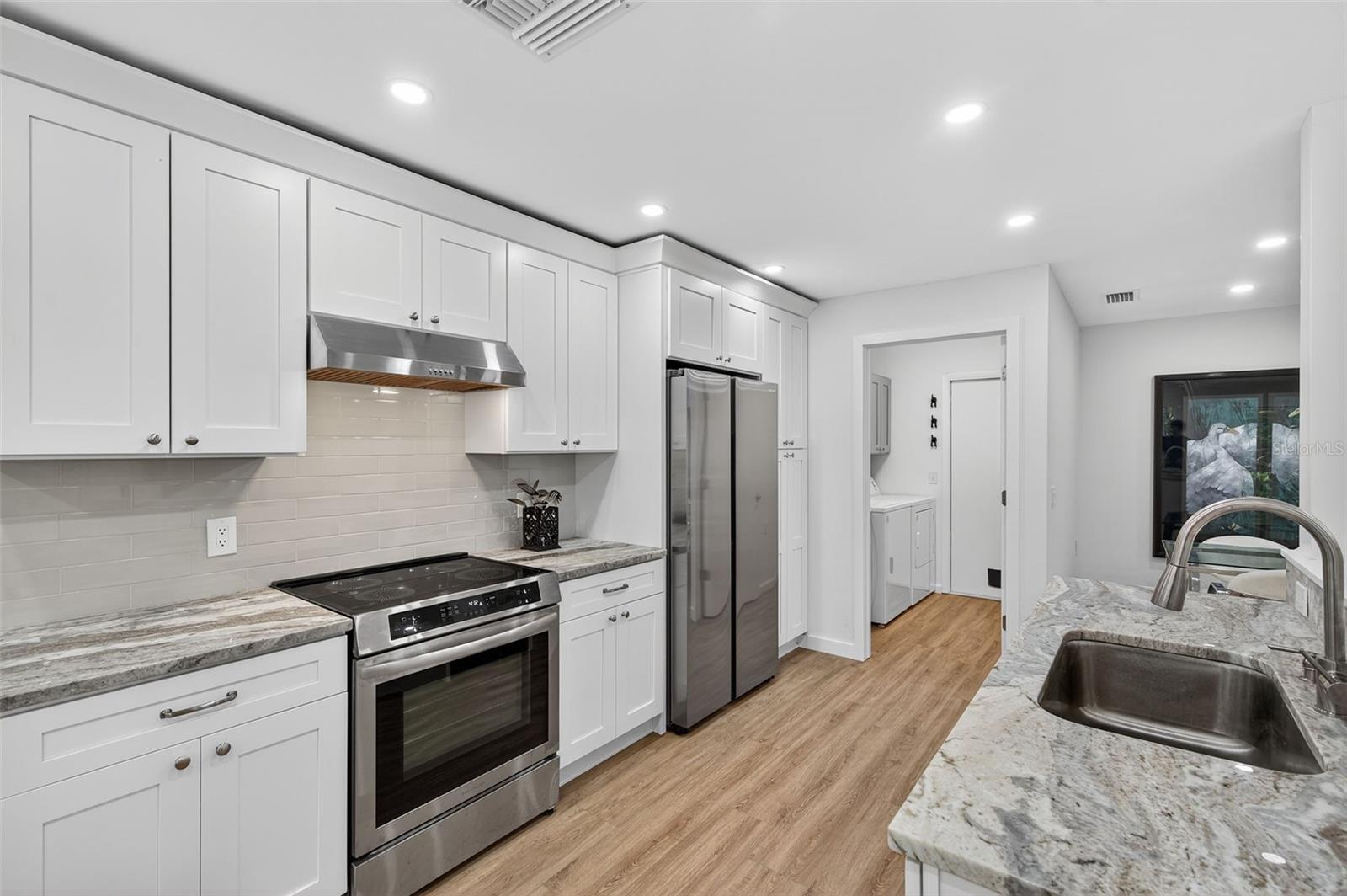 Listing photo id 23 for 4916 Troon Lane