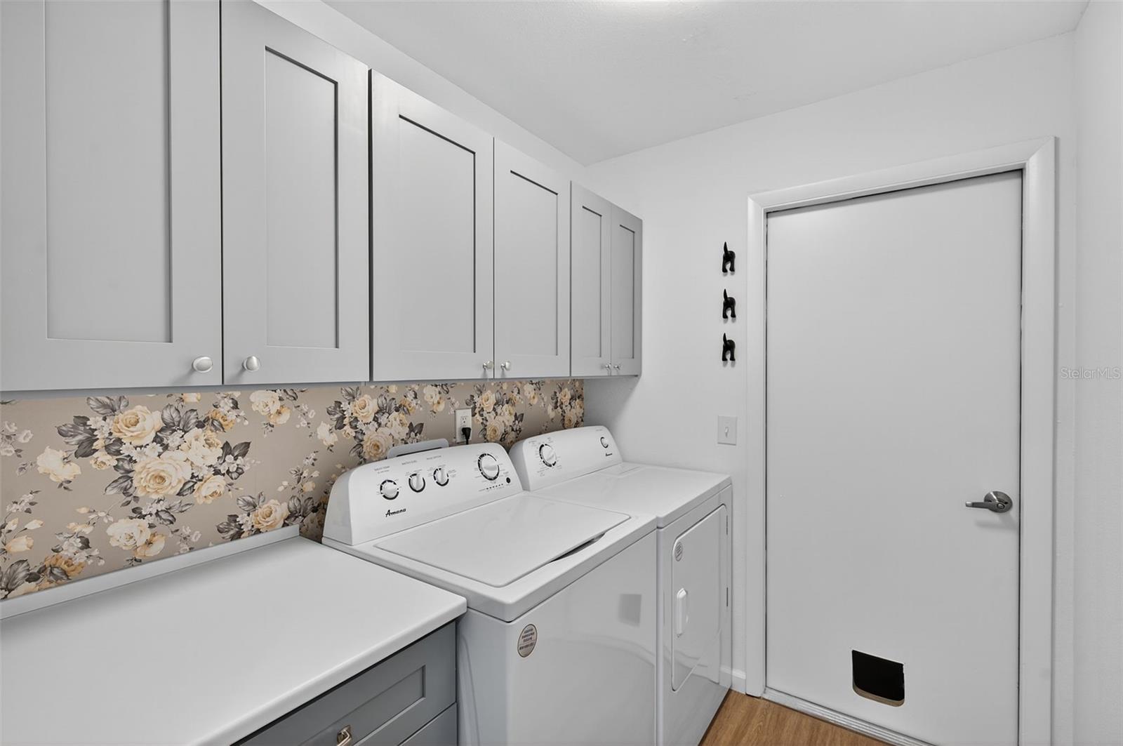 Listing photo id 29 for 4916 Troon Lane