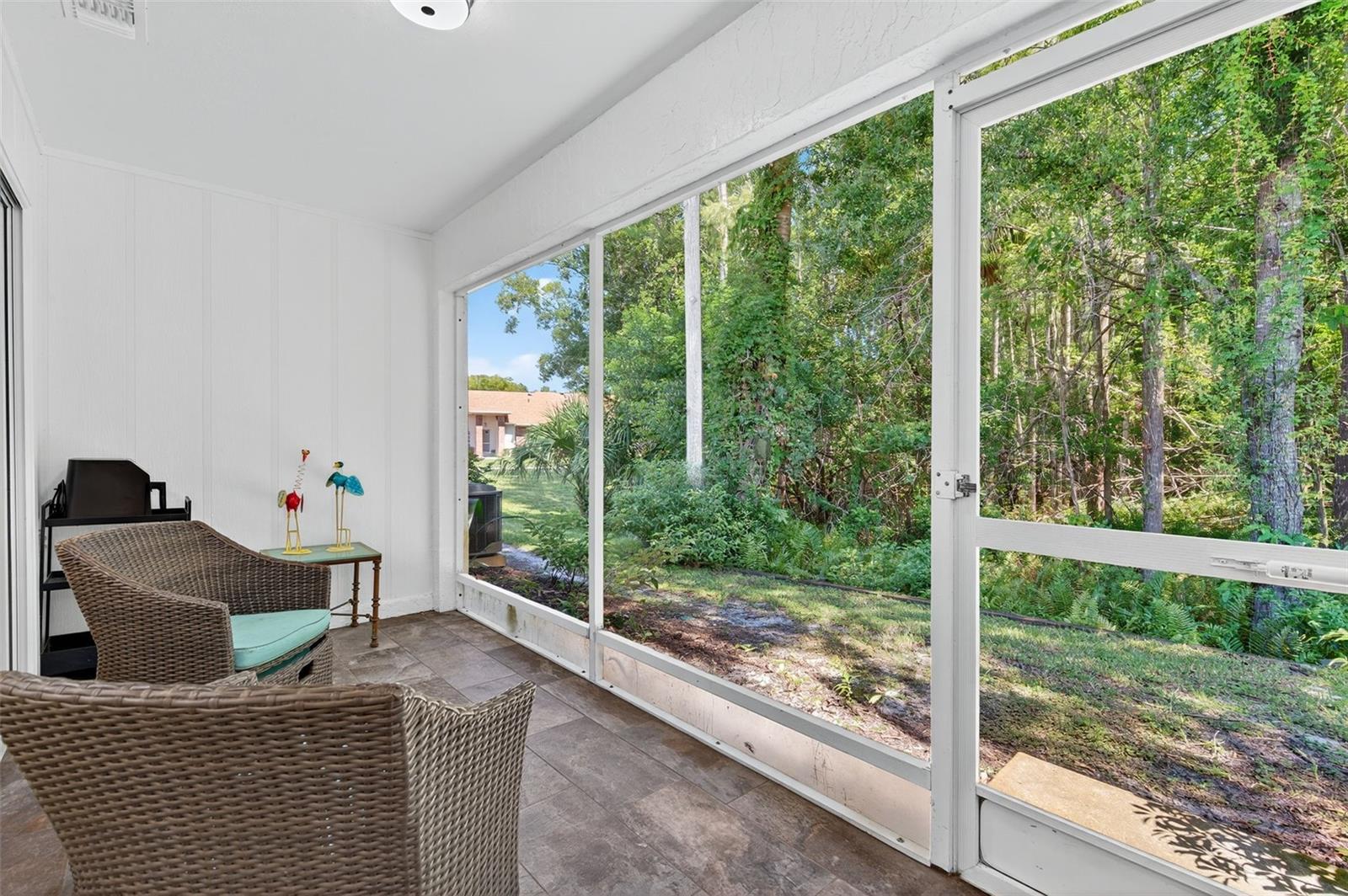 Listing photo id 30 for 4916 Troon Lane