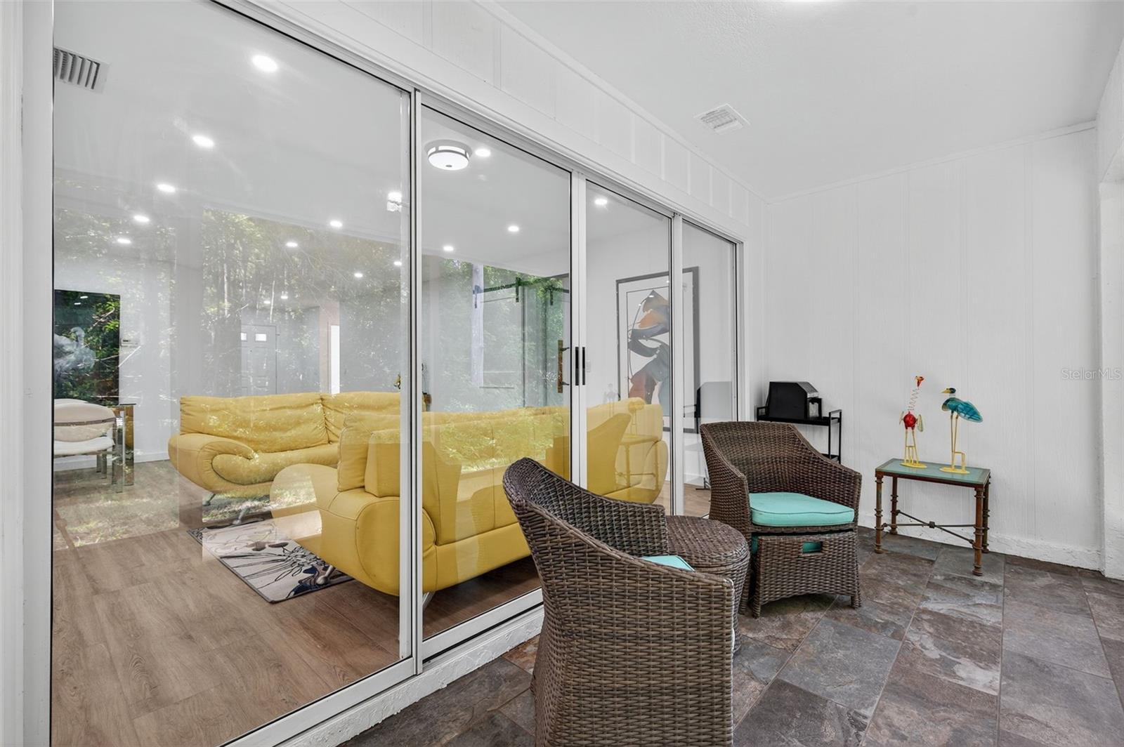 Listing photo id 31 for 4916 Troon Lane