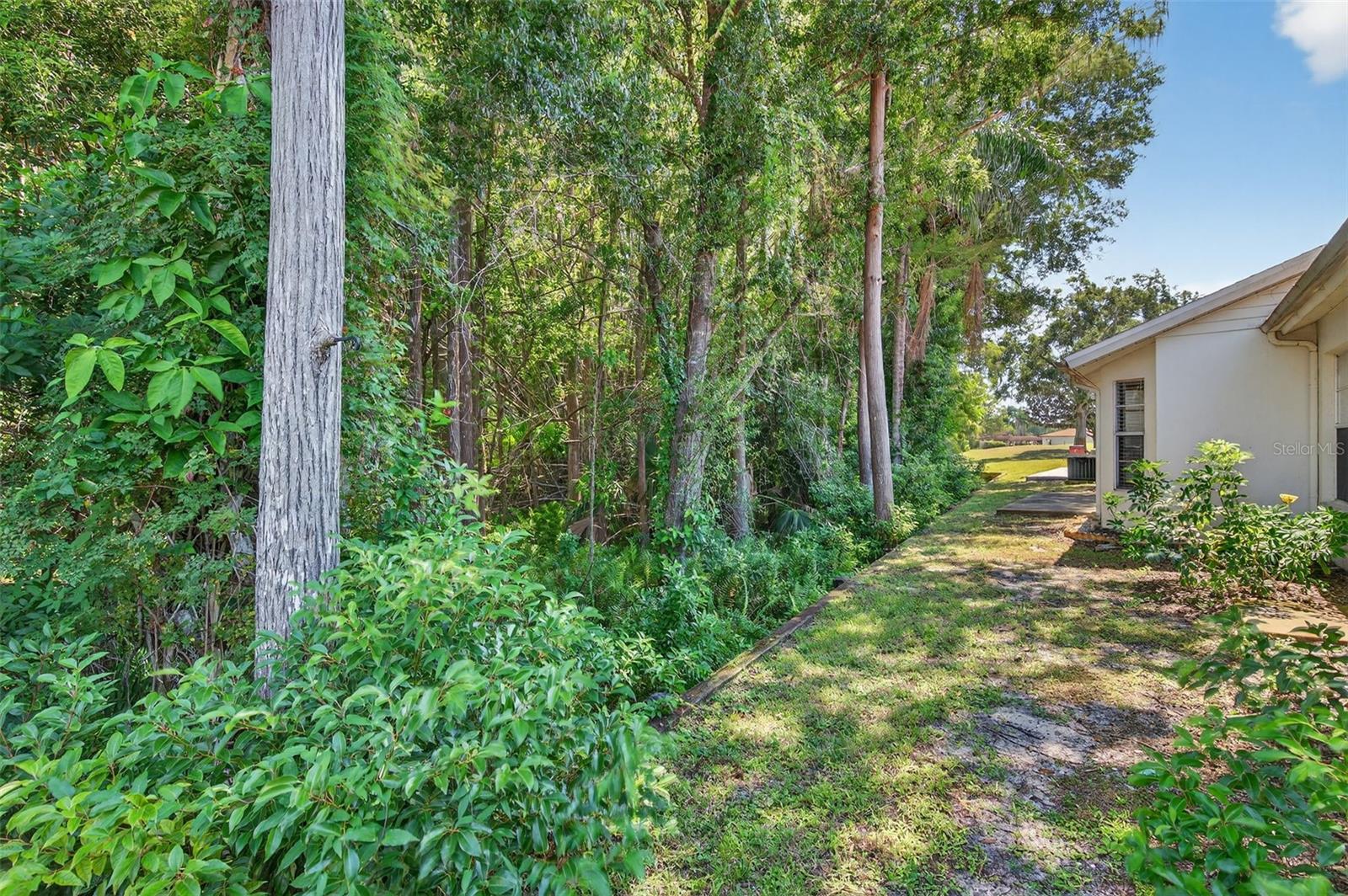 Listing photo id 34 for 4916 Troon Lane