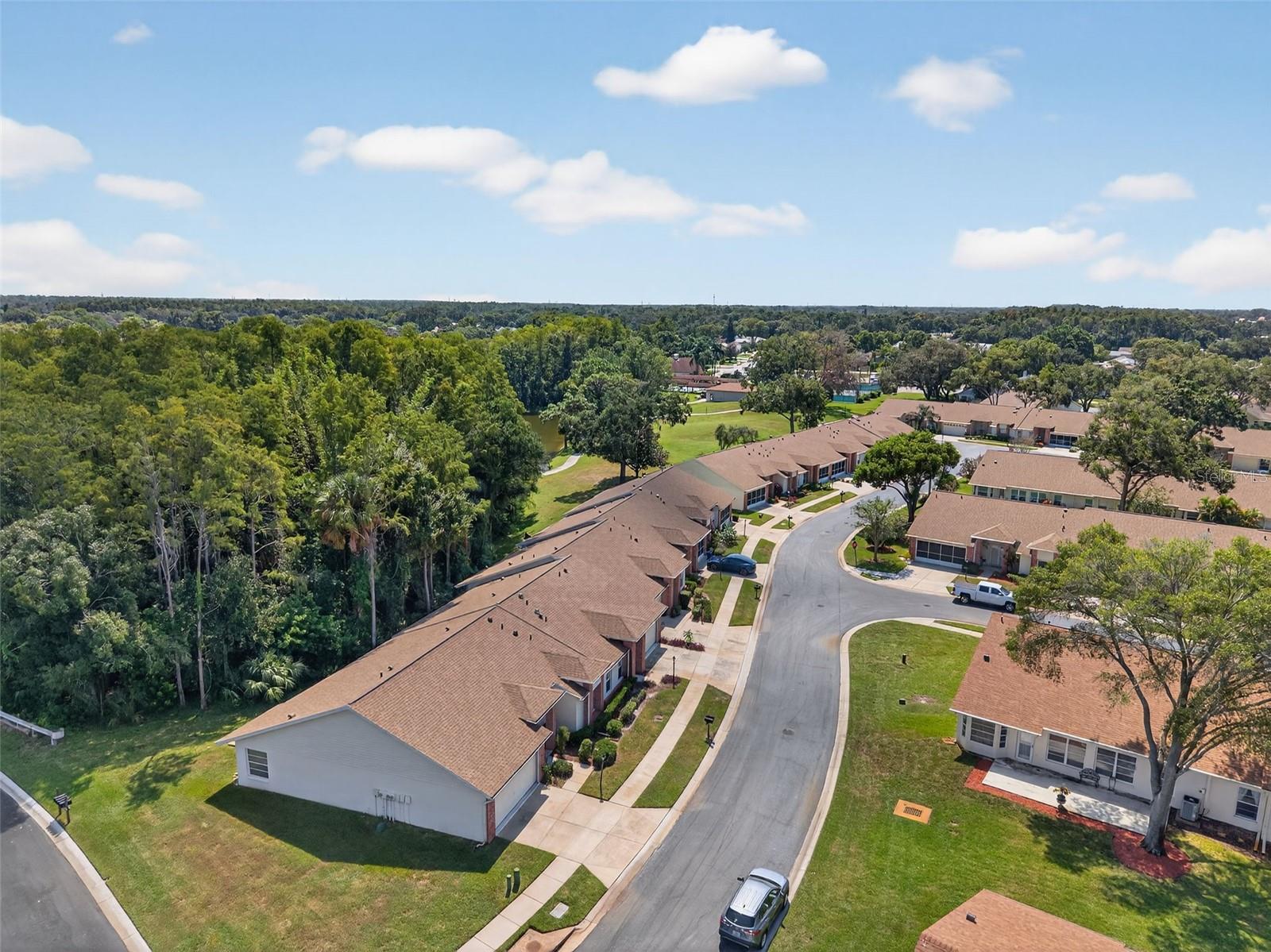 Listing photo id 37 for 4916 Troon Lane