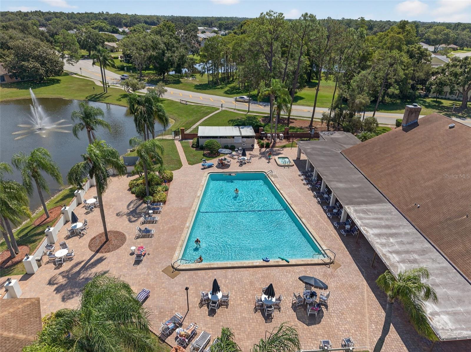 Listing photo id 49 for 4916 Troon Lane