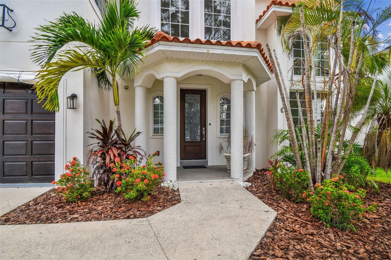 Image 8 of 58 For 3822 San Luis Street