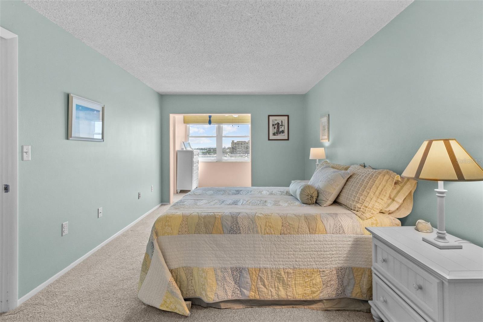 Image 29 of 40 For 4775 Cove Circle 407