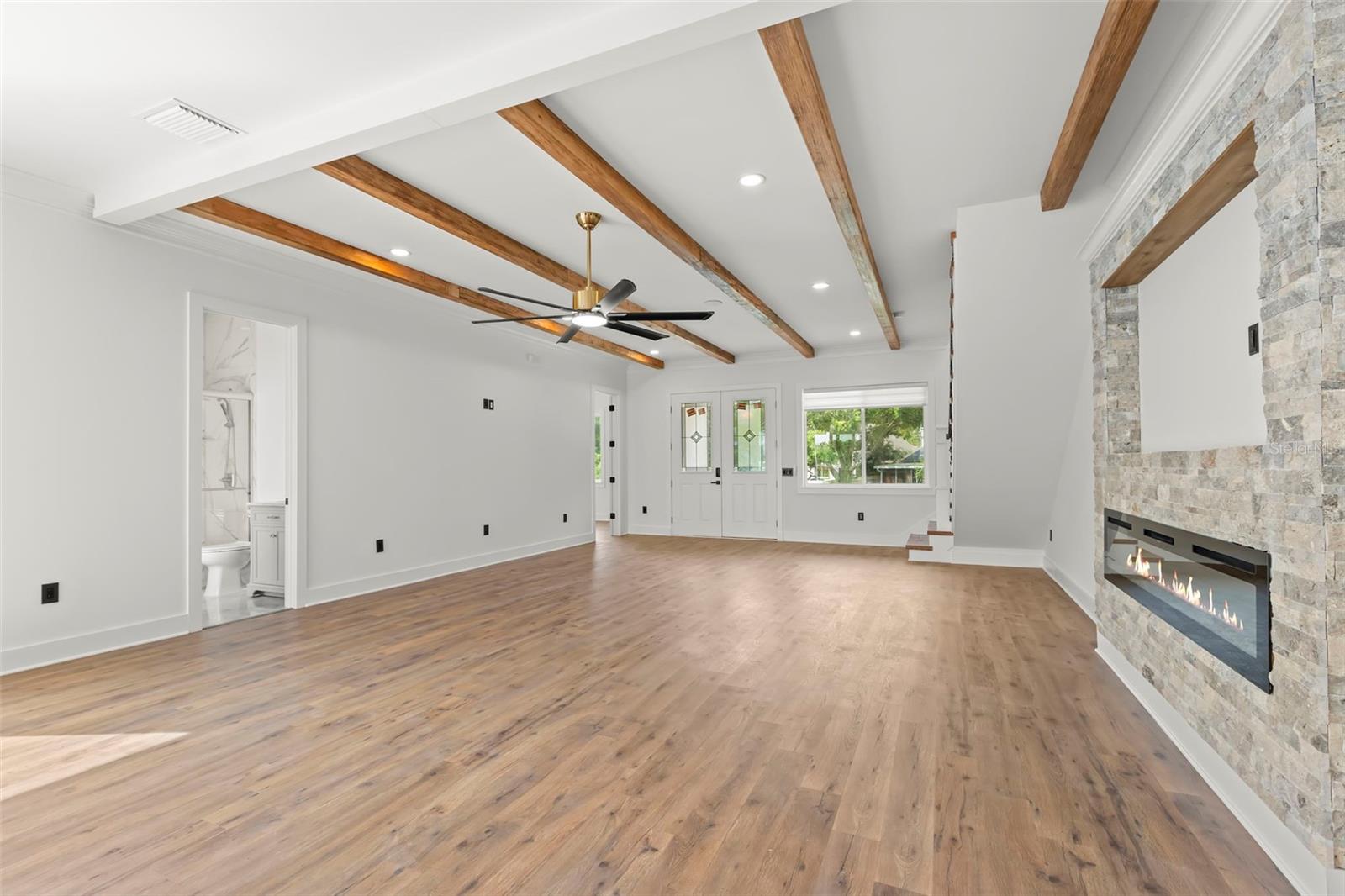Image 11 of 65 For 3426 Channelside Court