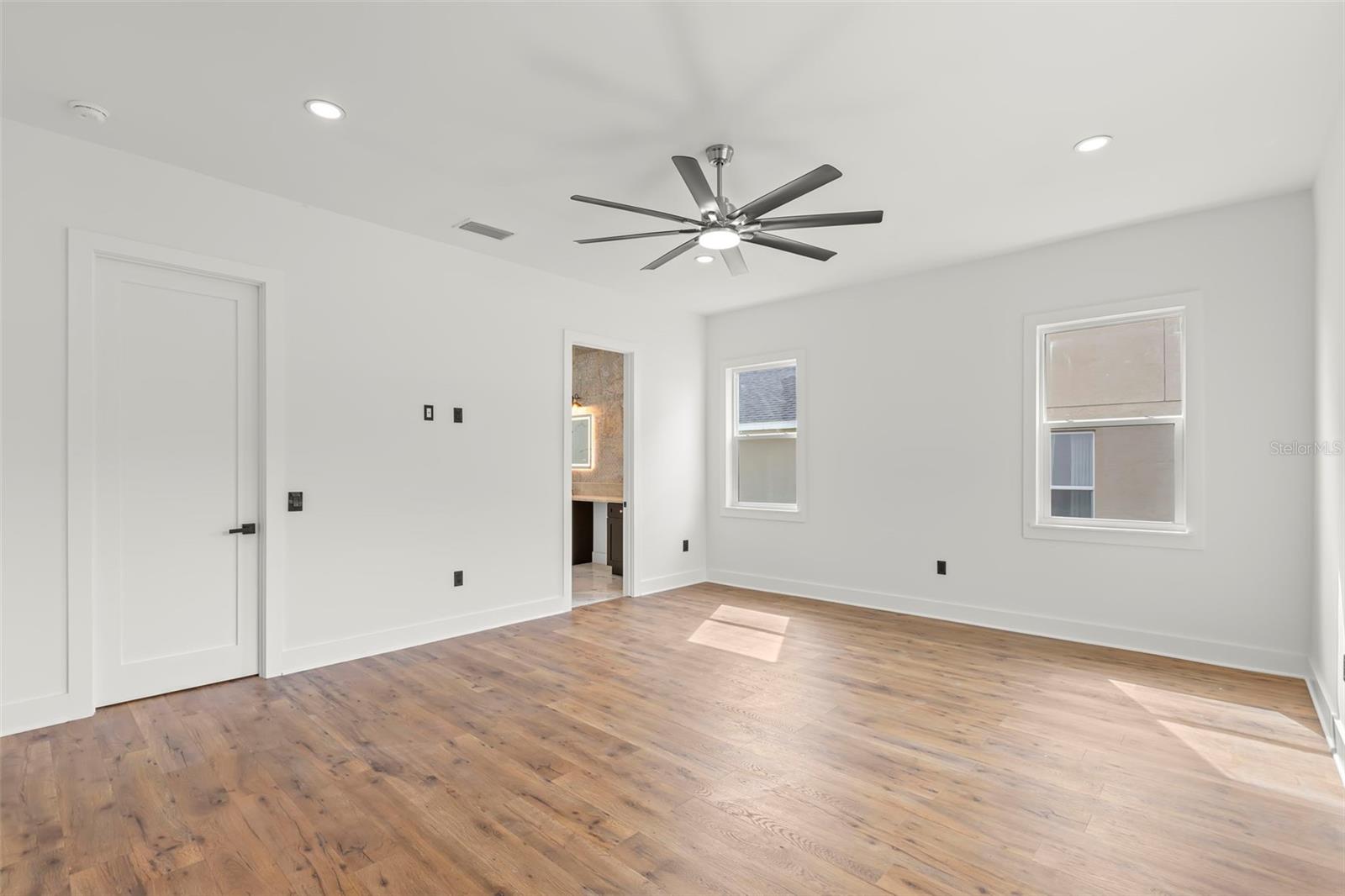 Image 35 of 65 For 3426 Channelside Court