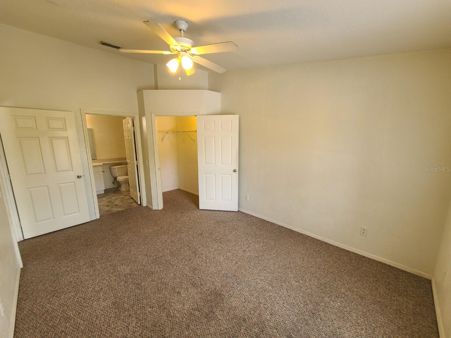 Image 15 of 42 For 5908 Brickleberry Lane 203