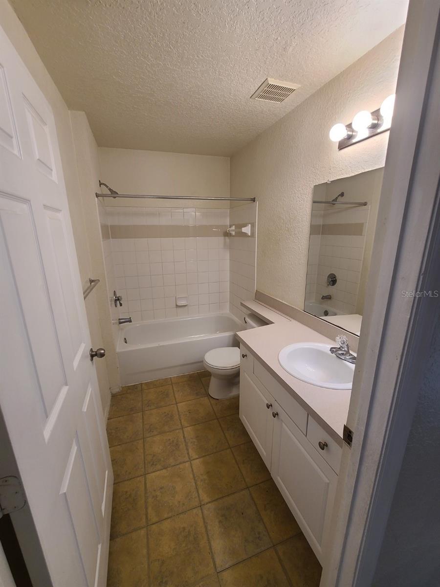 Image 20 of 42 For 5908 Brickleberry Lane 203