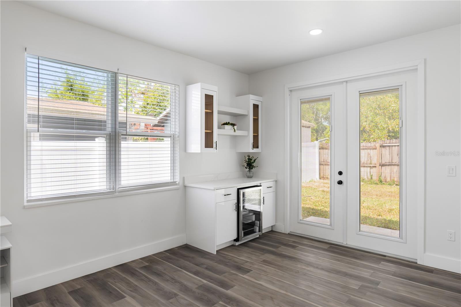 Image 6 of 27 For 3422 Powhatan Avenue