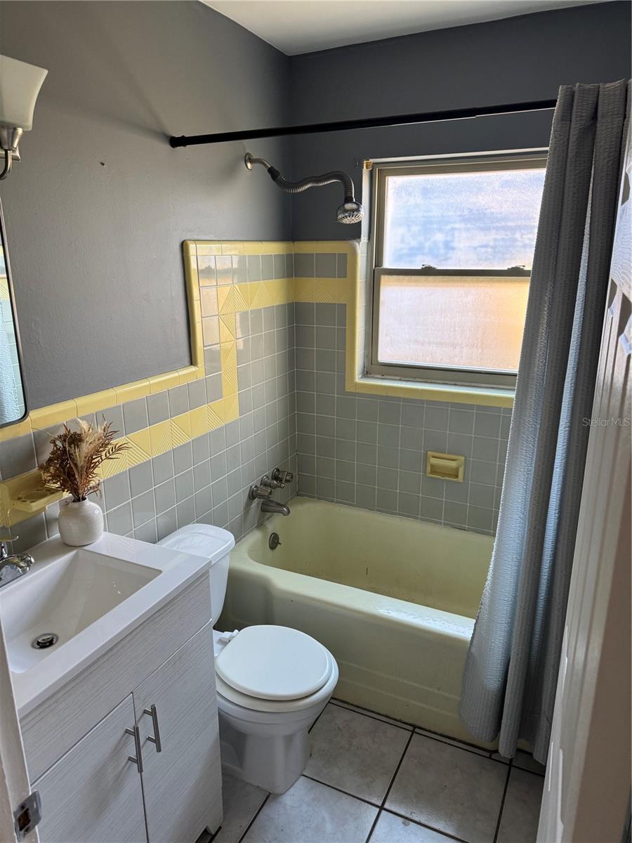 Image 16 of 28 For 412 73rd Avenue