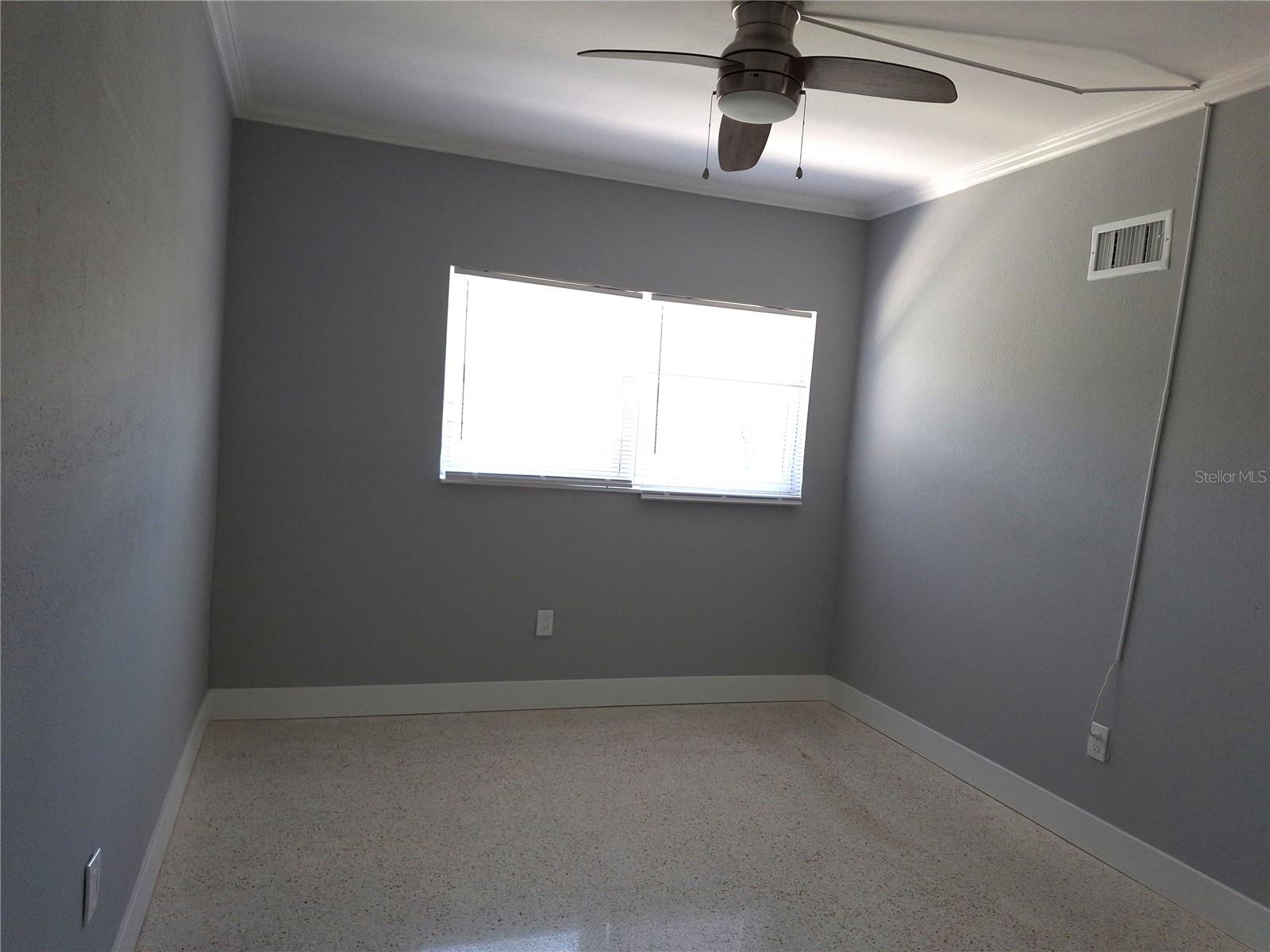 Image 11 of 14 For 11355 3rd Street E 1