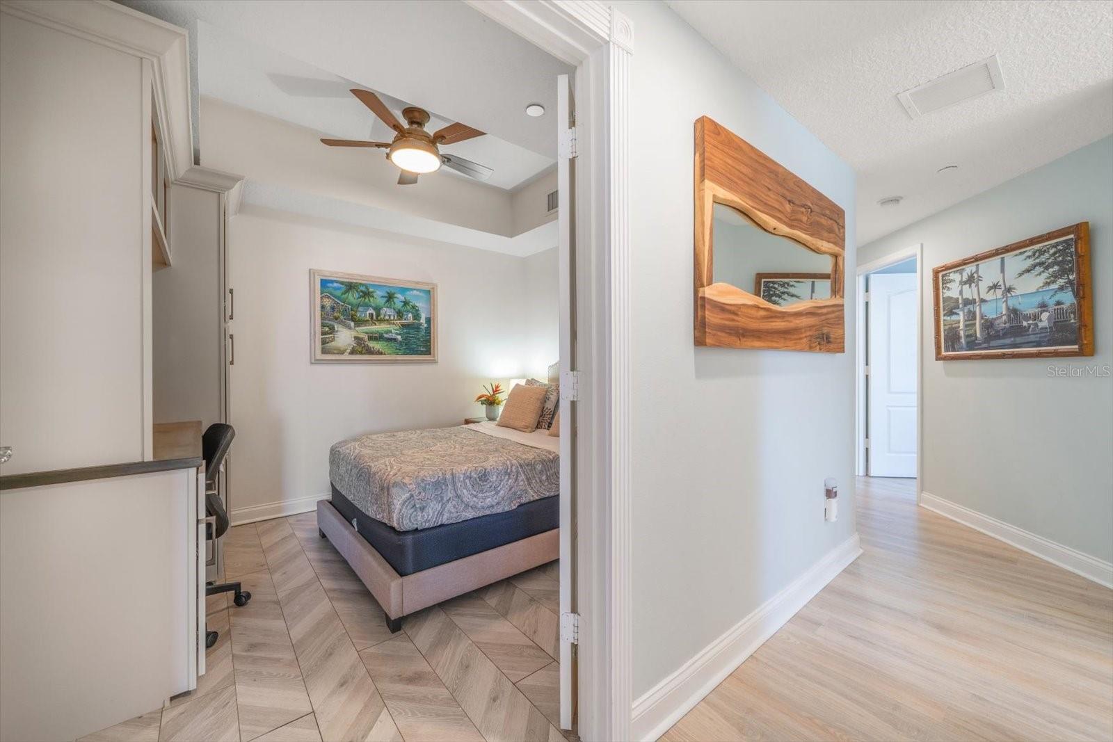 Image 30 of 57 For 521 Mandalay Avenue 1105