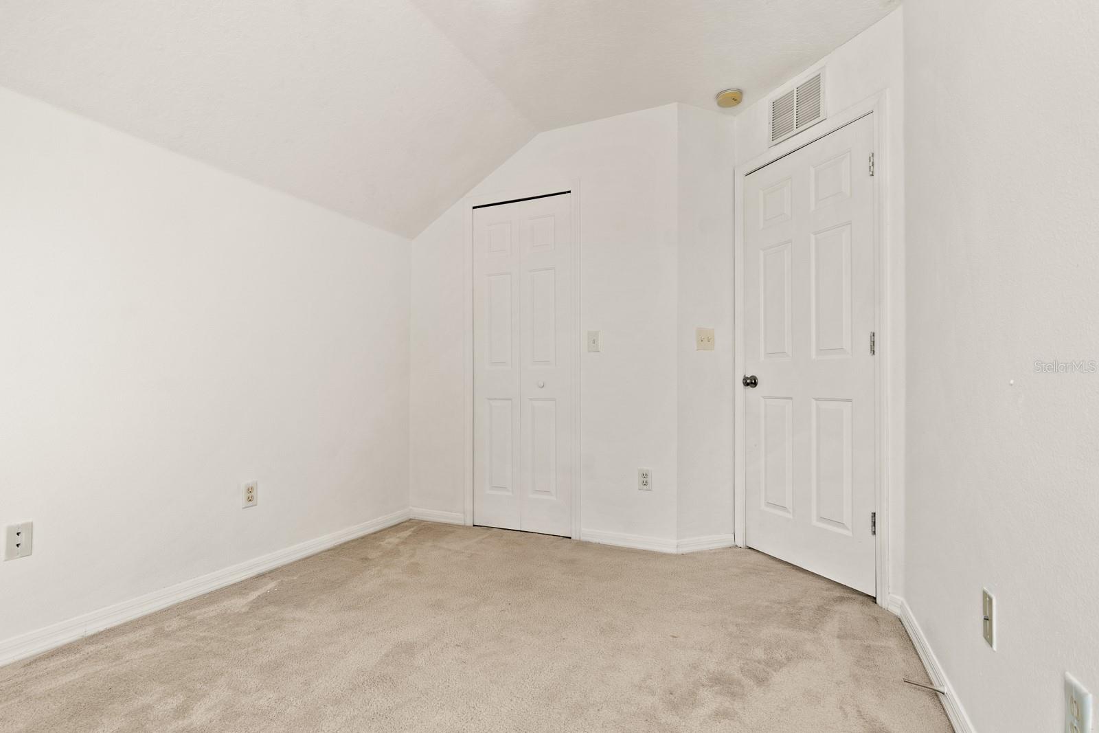 Image 30 of 46 For 1402 Delano Trent Street