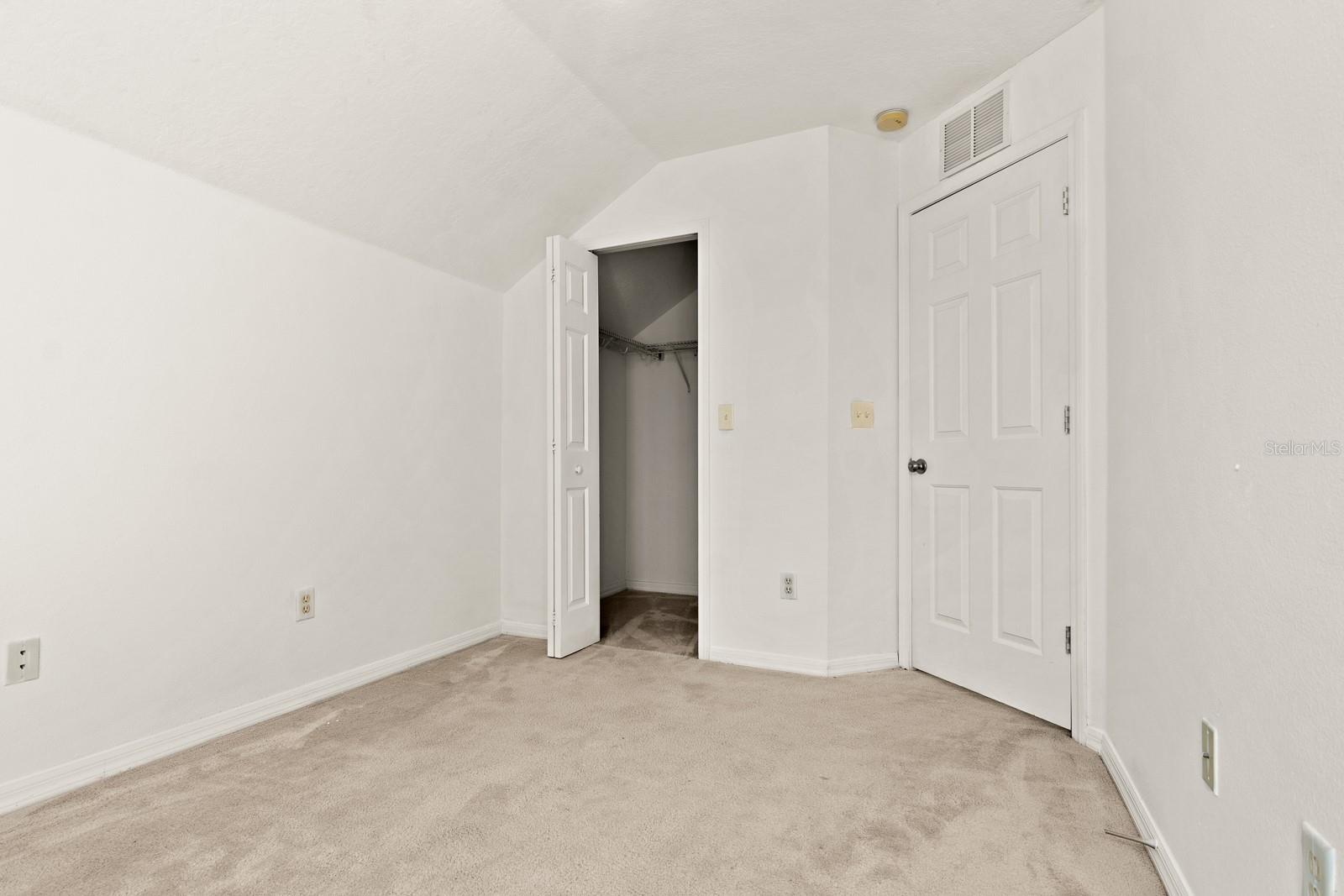 Image 31 of 46 For 1402 Delano Trent Street