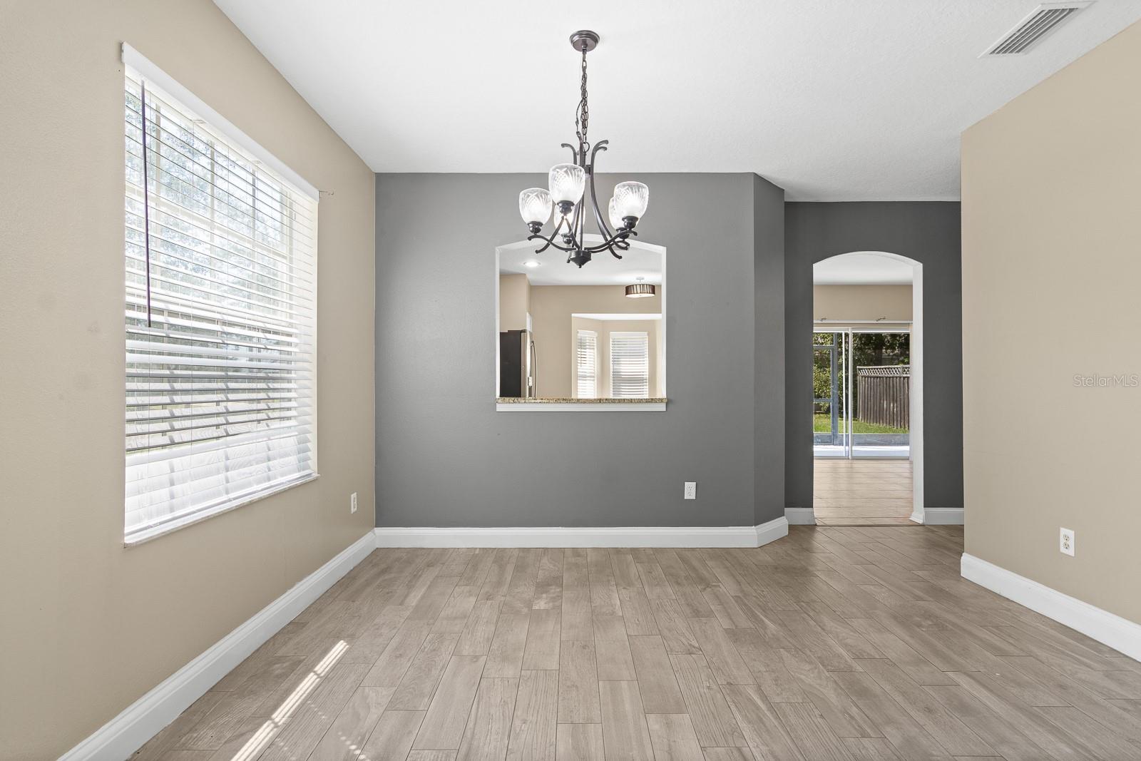 Image 7 of 46 For 1402 Delano Trent Street
