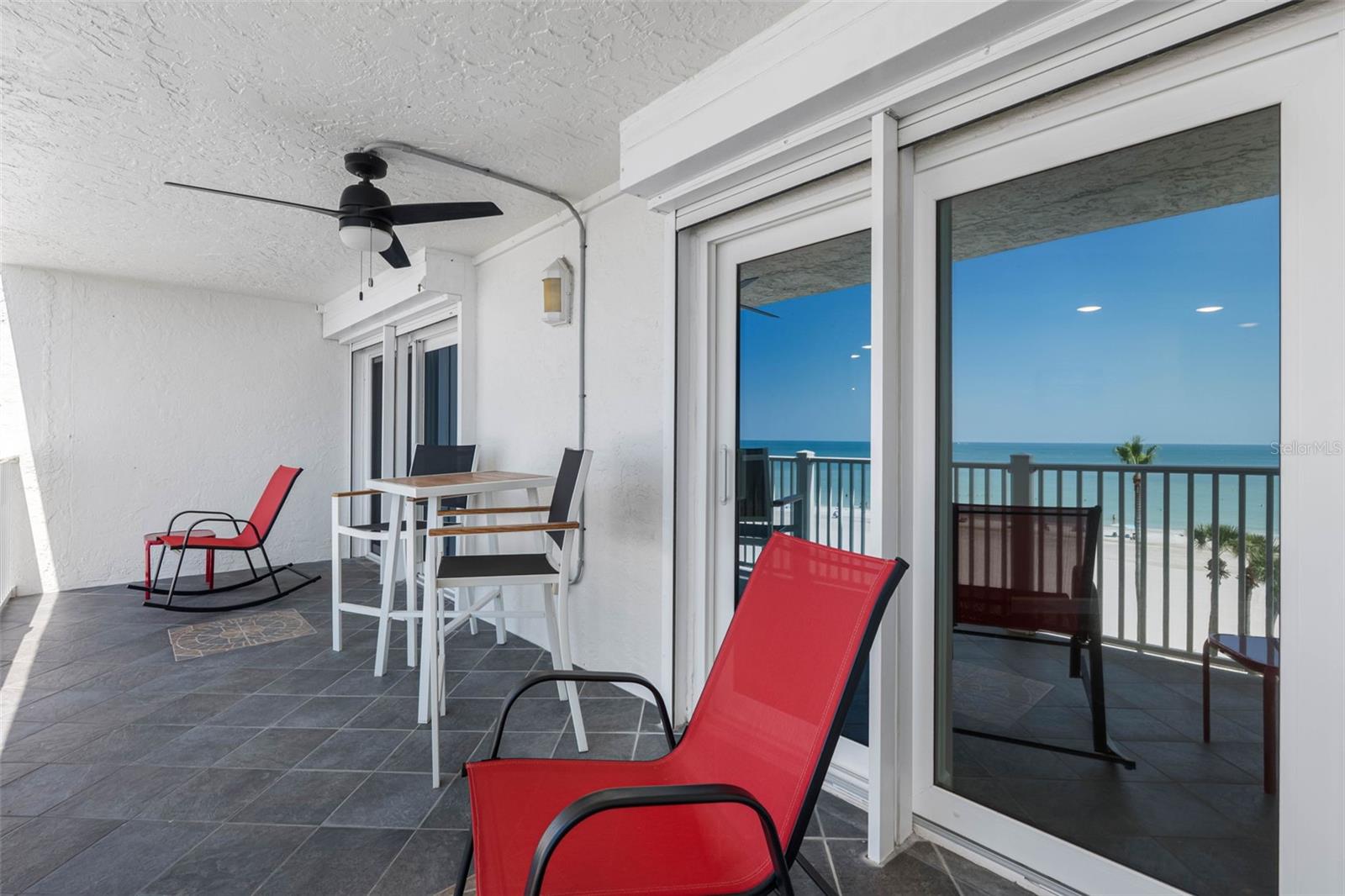 Image 22 of 40 For 17980 Gulf Boulevard 503