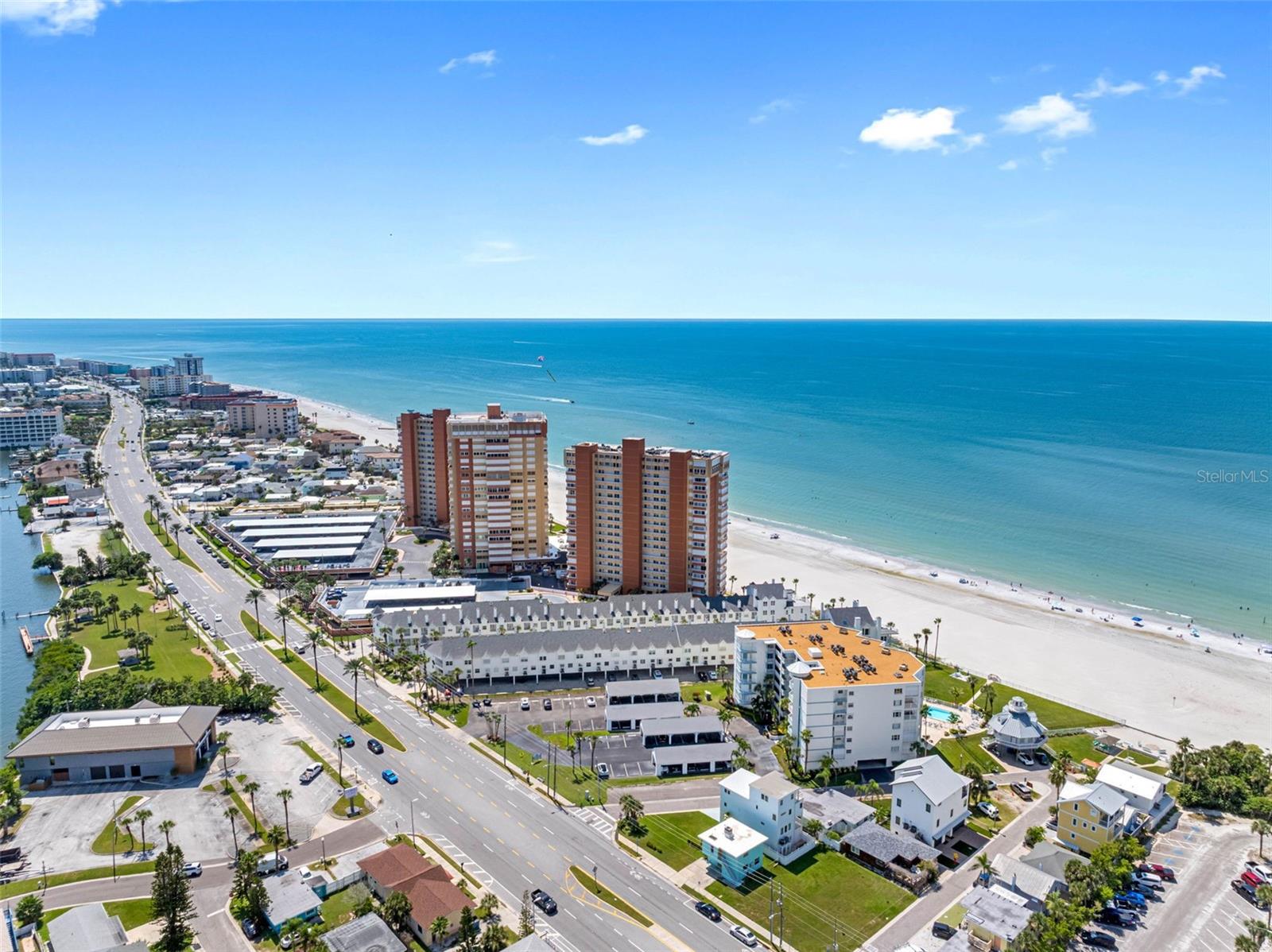 Image 33 of 40 For 17980 Gulf Boulevard 503