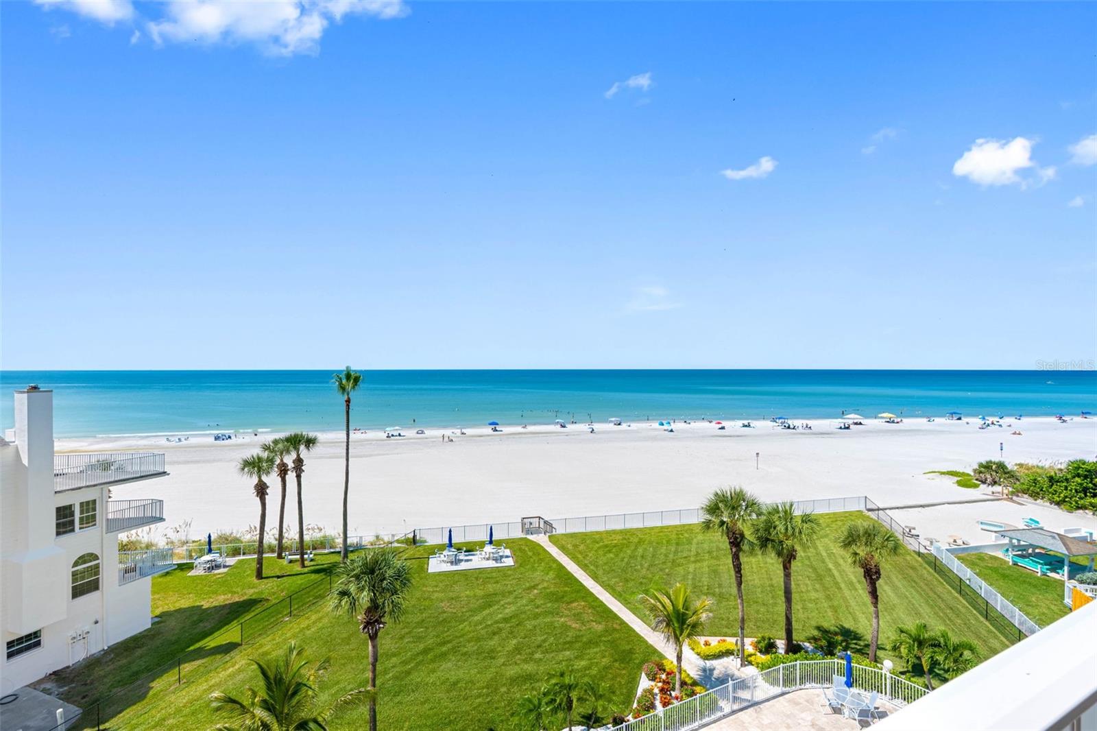 Image 4 of 40 For 17980 Gulf Boulevard 503