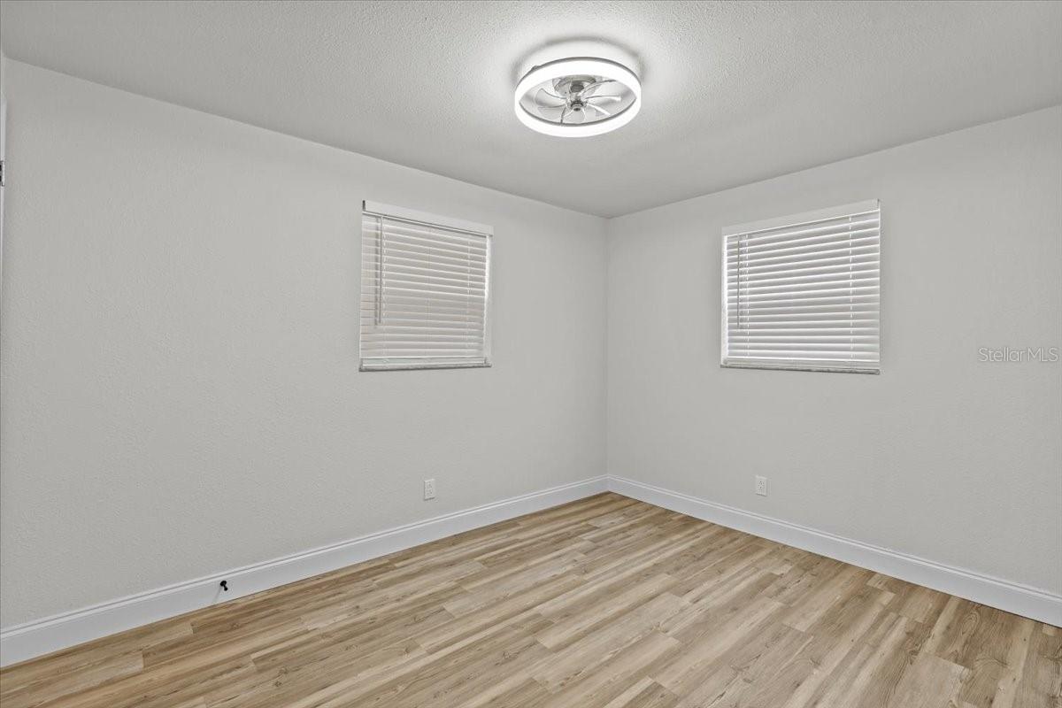 Image 33 of 45 For 7480 Hobson Street Ne