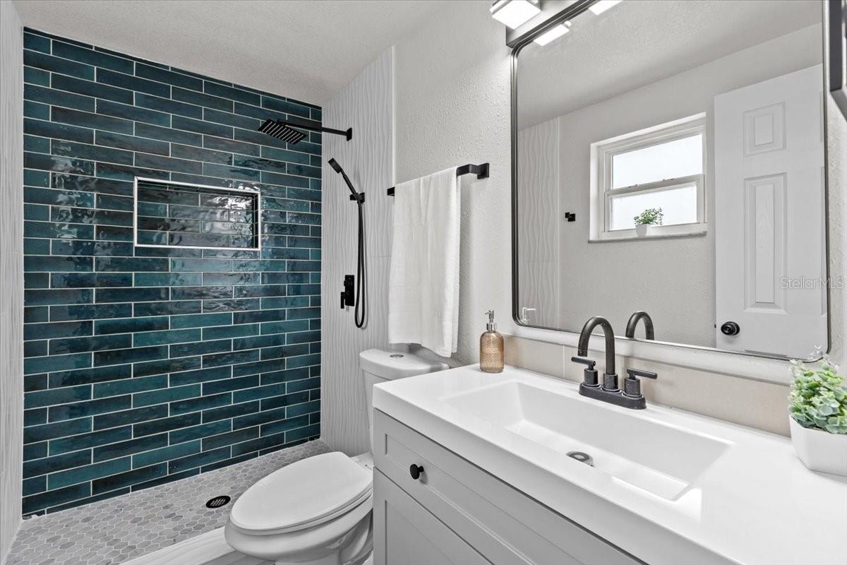 Image 37 of 45 For 7480 Hobson Street Ne