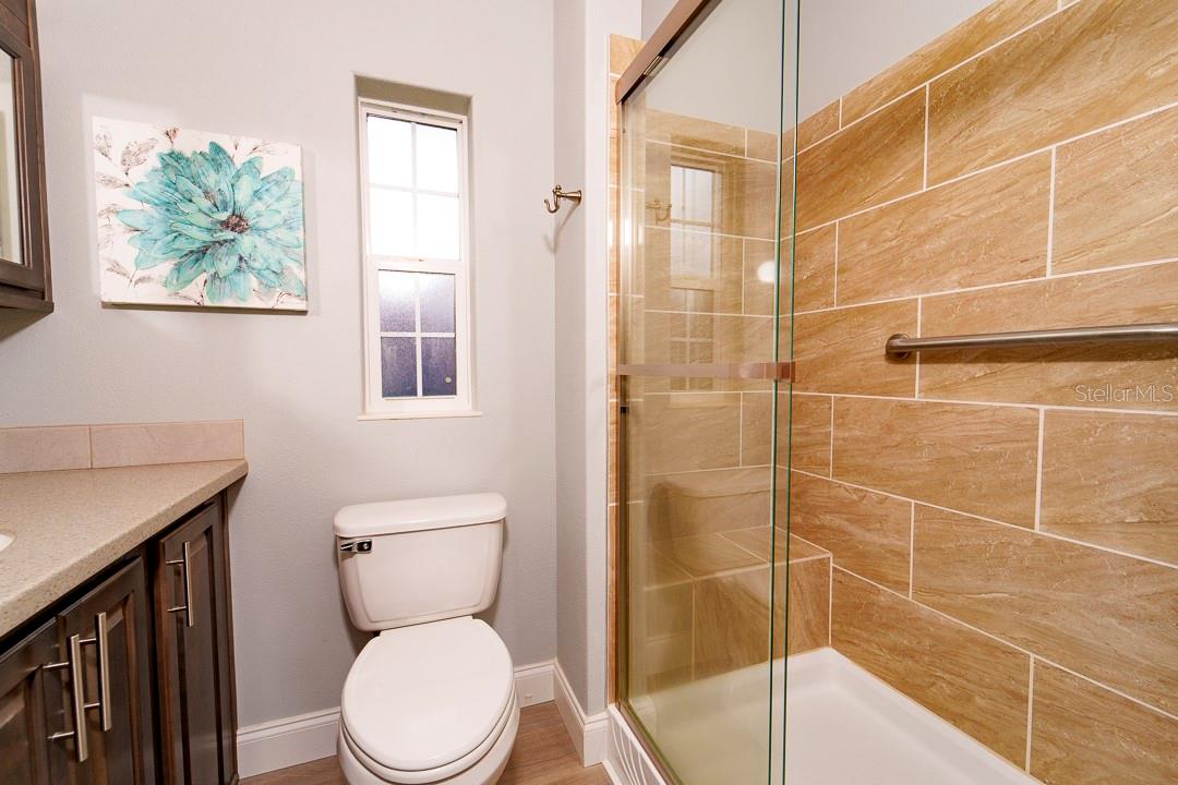 Image 32 of 51 For 6955 Amanda Vista Circle