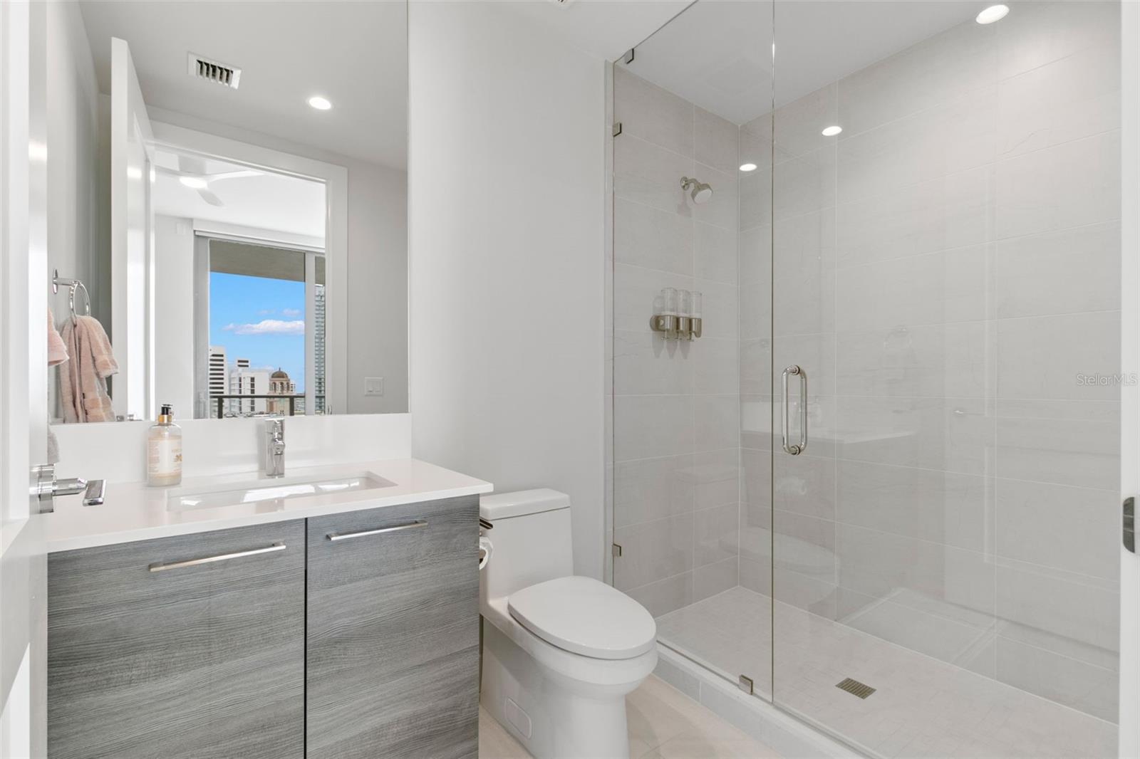 Image 15 of 23 For 301 1st Street S 1204