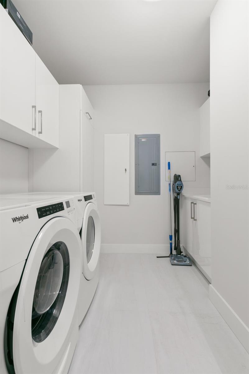 Image 18 of 23 For 301 1st Street S 1204