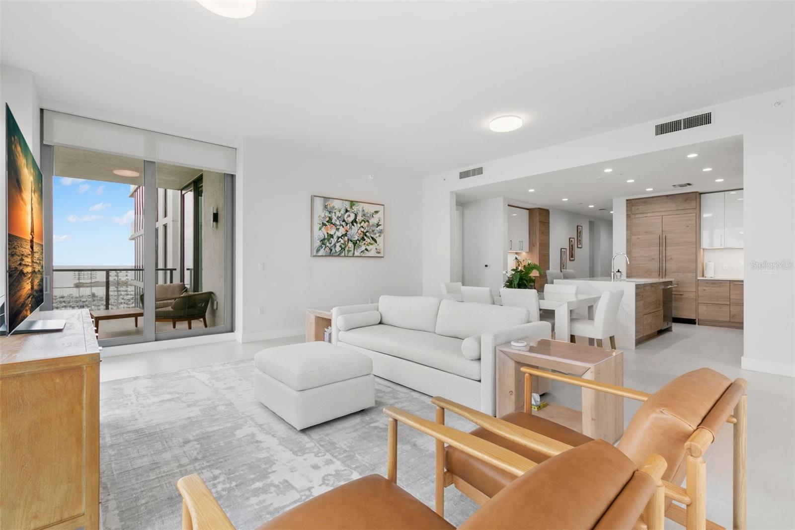 Image 7 of 23 For 301 1st Street S 1204