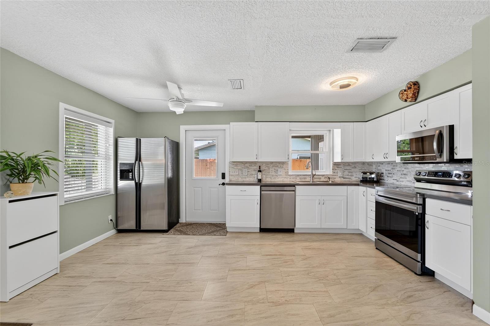 Image 11 of 57 For 6550 West Shore Circle