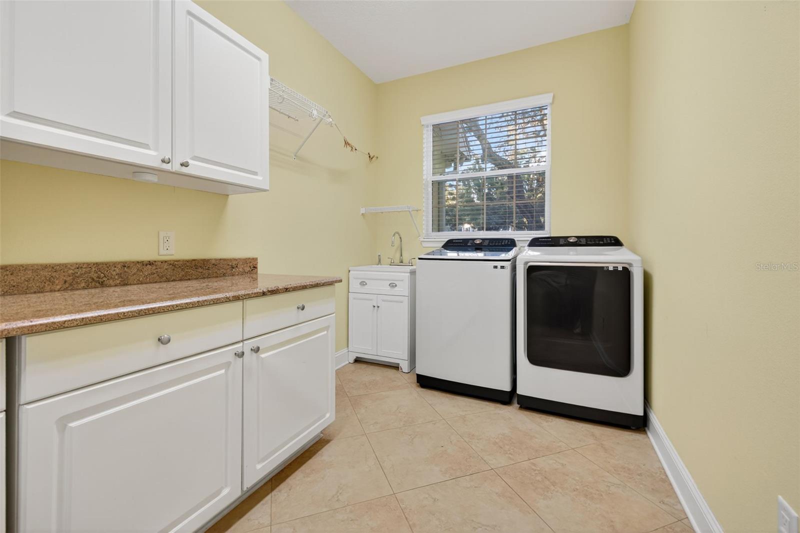 Image 20 of 46 For 11332 Marjory Avenue