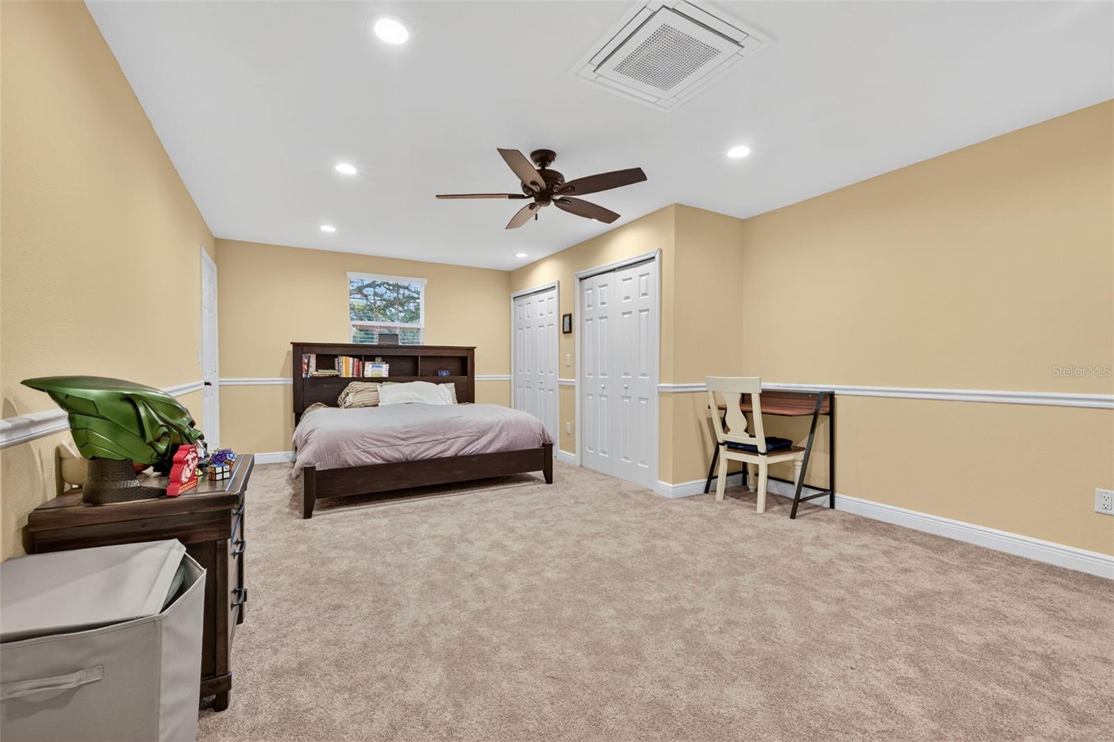 Image 32 of 46 For 11332 Marjory Avenue