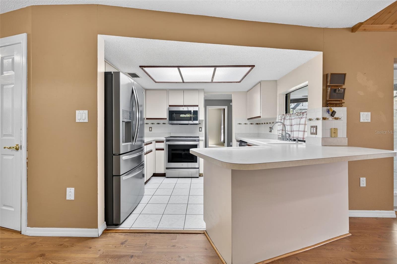 Image 11 of 39 For 2753 Oak Bend Court