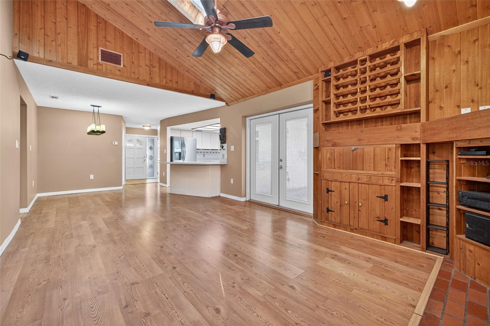 Image 9 of 39 For 2753 Oak Bend Court