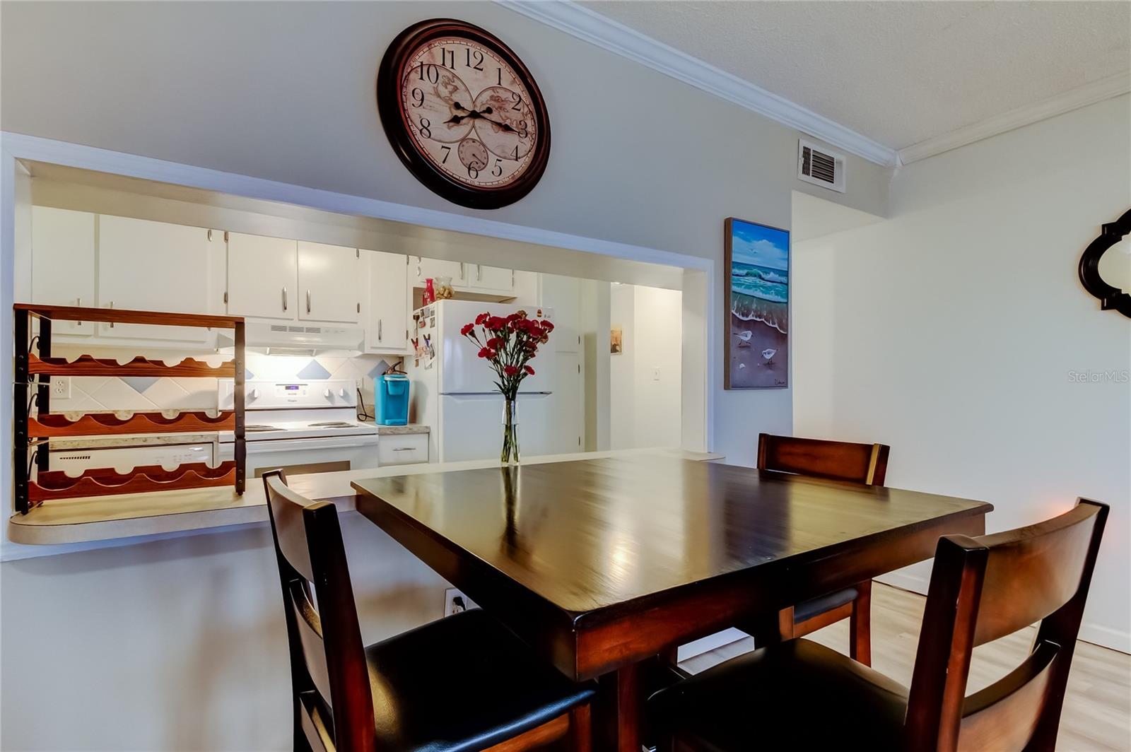 Image 10 of 34 For 7701 Starkey Road 236