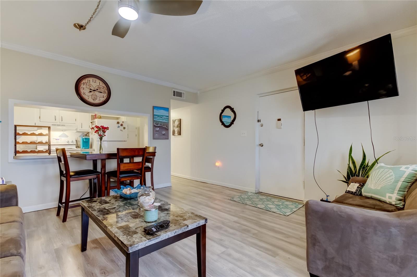Image 8 of 34 For 7701 Starkey Road 236