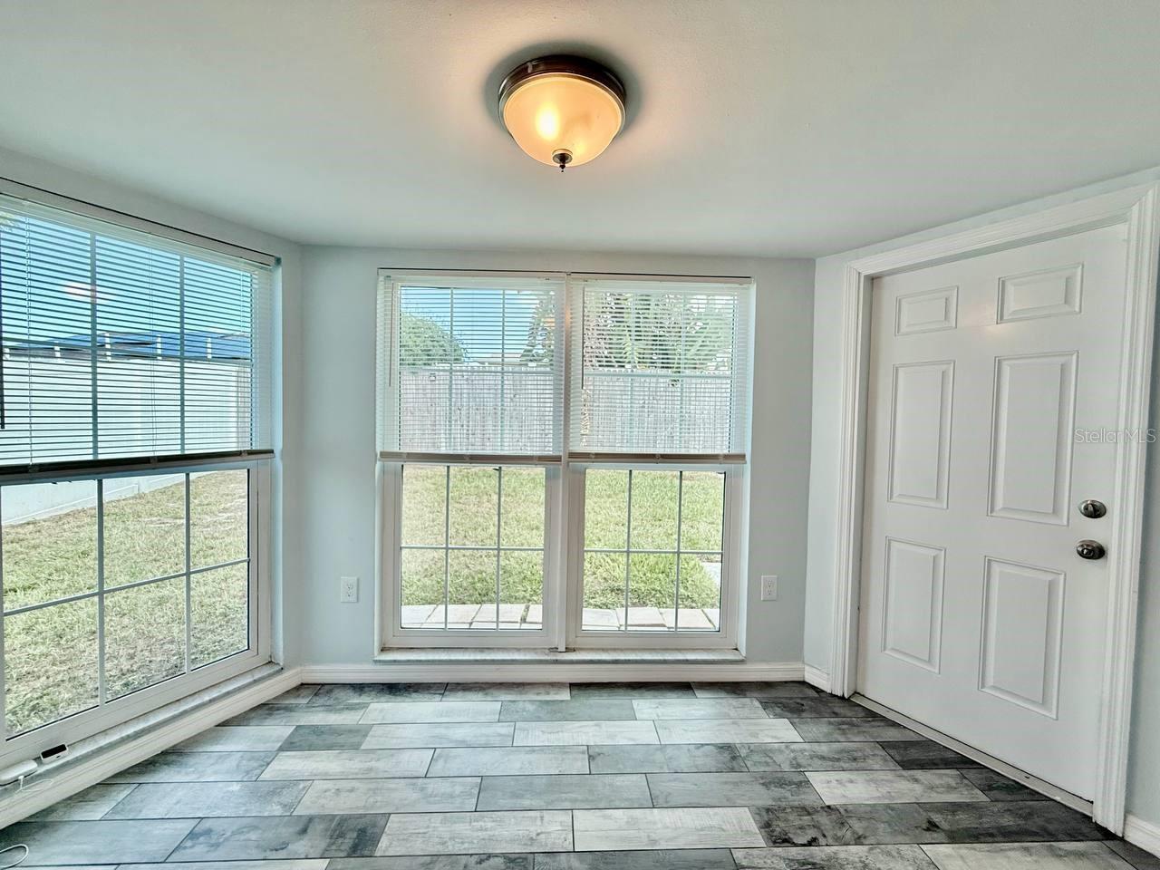 Image 11 of 24 For 6149 Staunton Drive