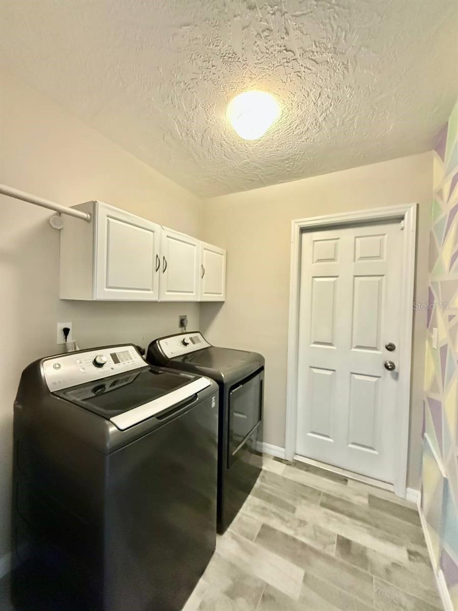 Image 21 of 24 For 6149 Staunton Drive