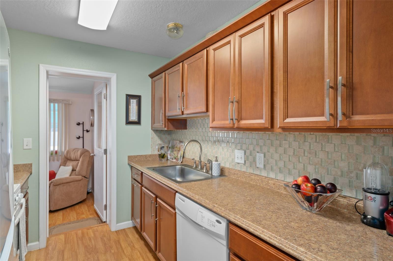 Image 12 of 36 For 5855 18th Street N 12