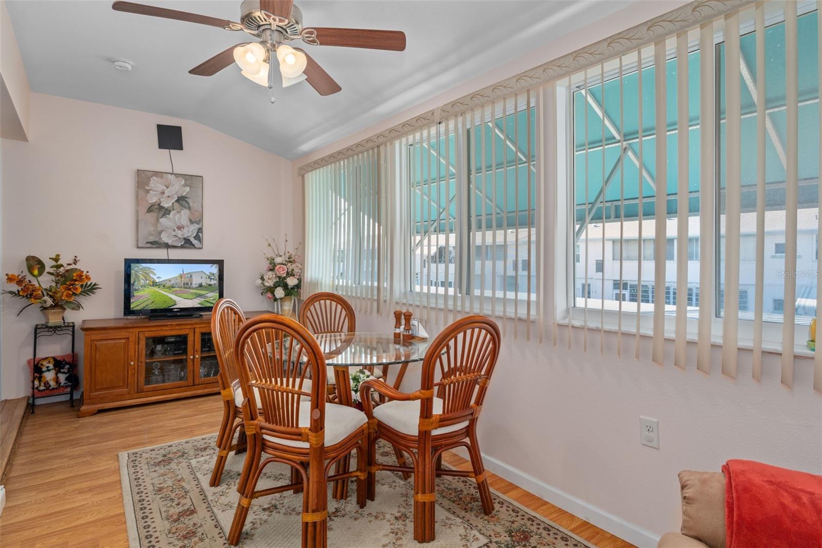 Image 15 of 36 For 5855 18th Street N 12